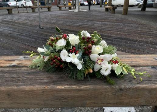 Family Table Centrepiece